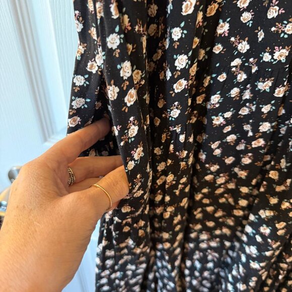 Natural Life, Rebecca Tiered Midi Dress - Black Cream Roses - Large - Picture 5 of 5